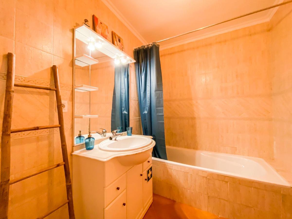 Sea View Apartment By Beach & Marina #1869 لاغوس المظهر الخارجي الصورة