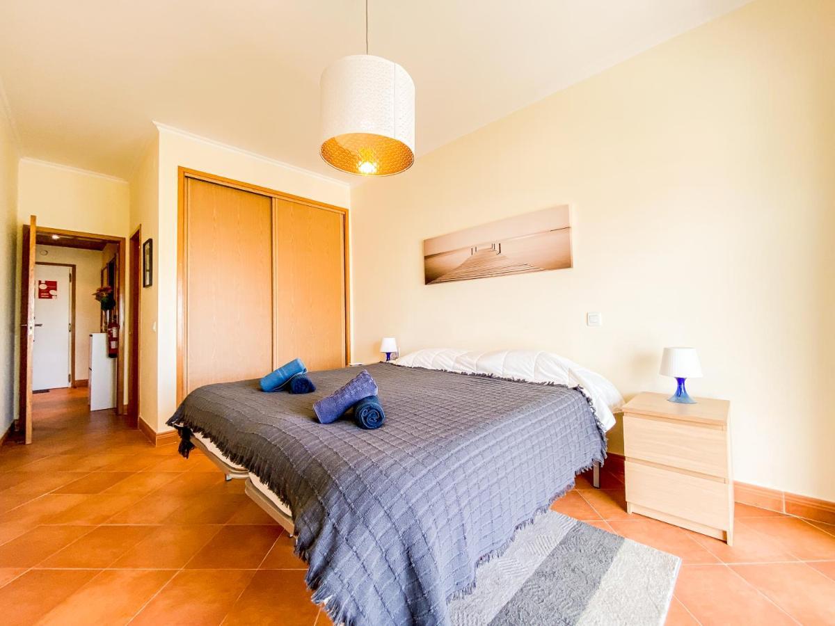 Sea View Apartment By Beach & Marina #1869 لاغوس المظهر الخارجي الصورة