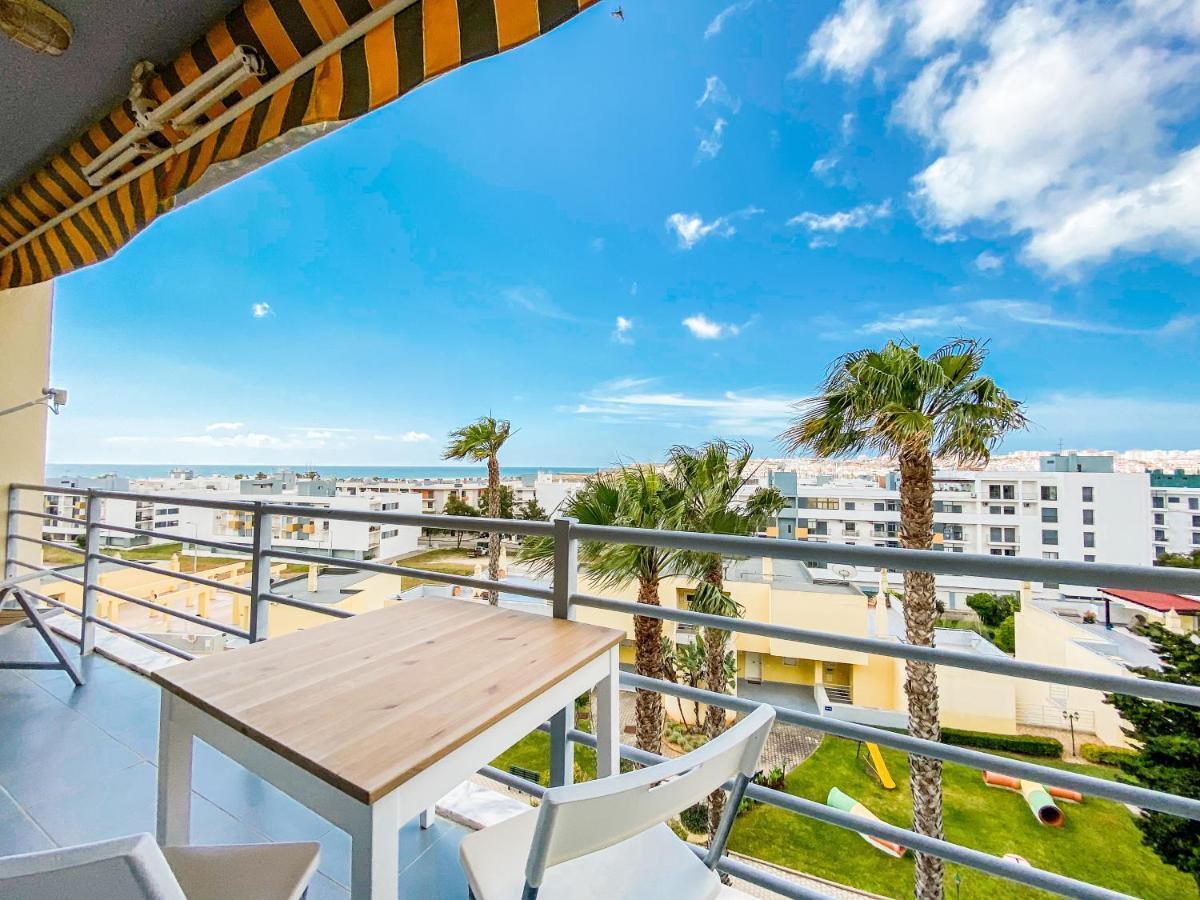 Sea View Apartment By Beach & Marina #1869 لاغوس المظهر الخارجي الصورة