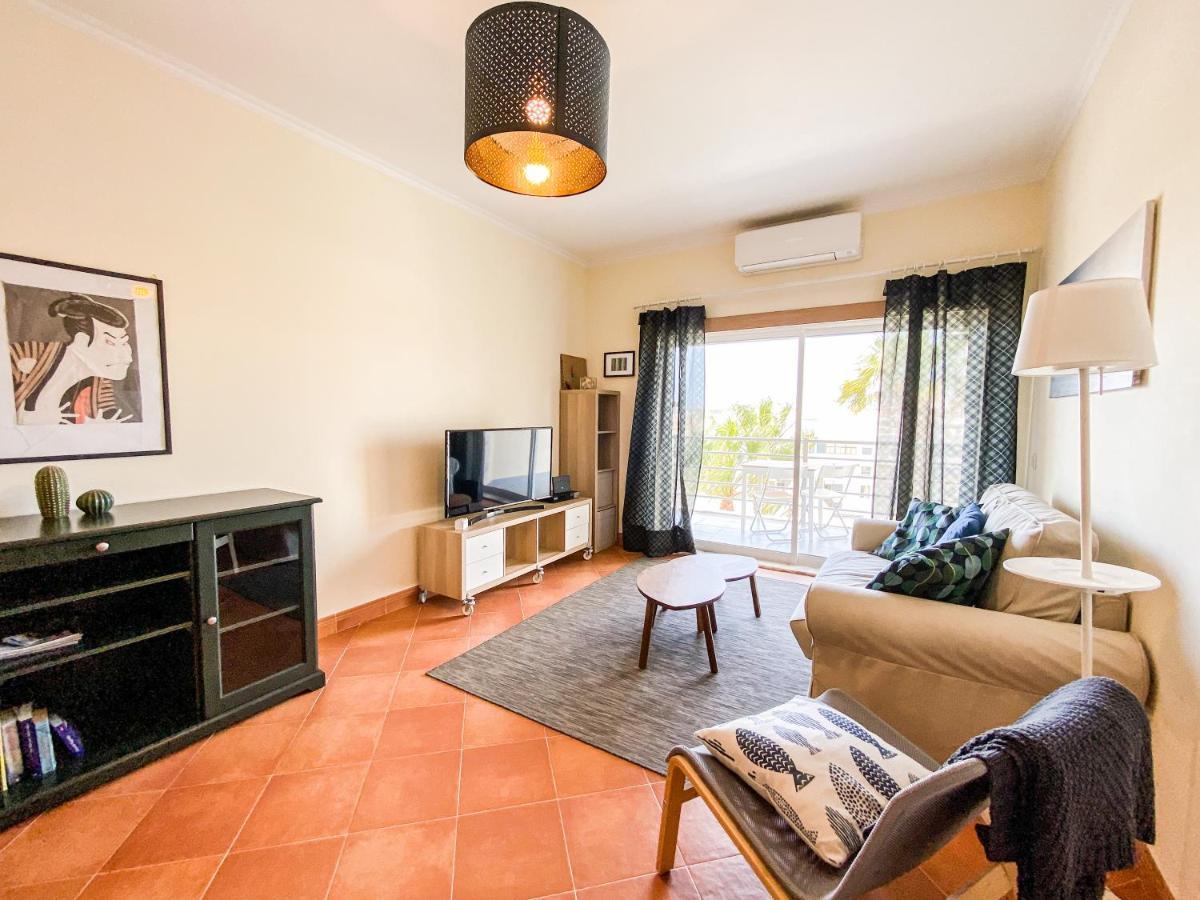 Sea View Apartment By Beach & Marina #1869 لاغوس المظهر الخارجي الصورة